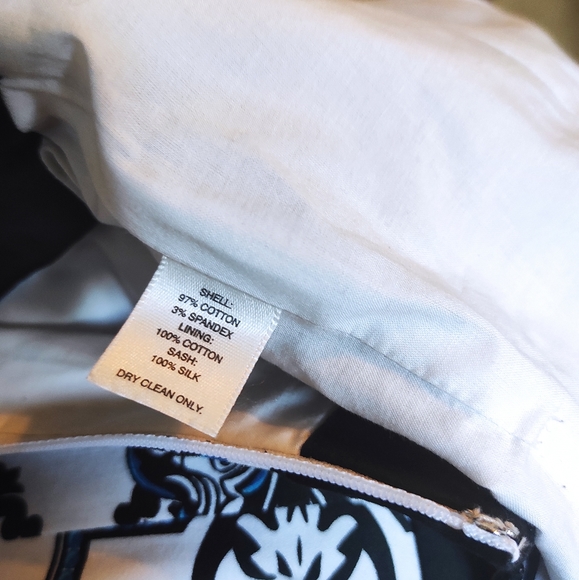 Halter Top - Picture 5 of 5